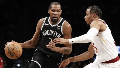  布伦森关键球连得8分尼克斯末节逆转击败步行者