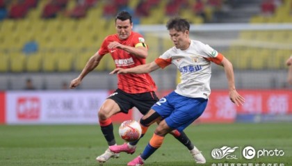  科雷兹客场顽强拼搏逼平欧塞尔取一分