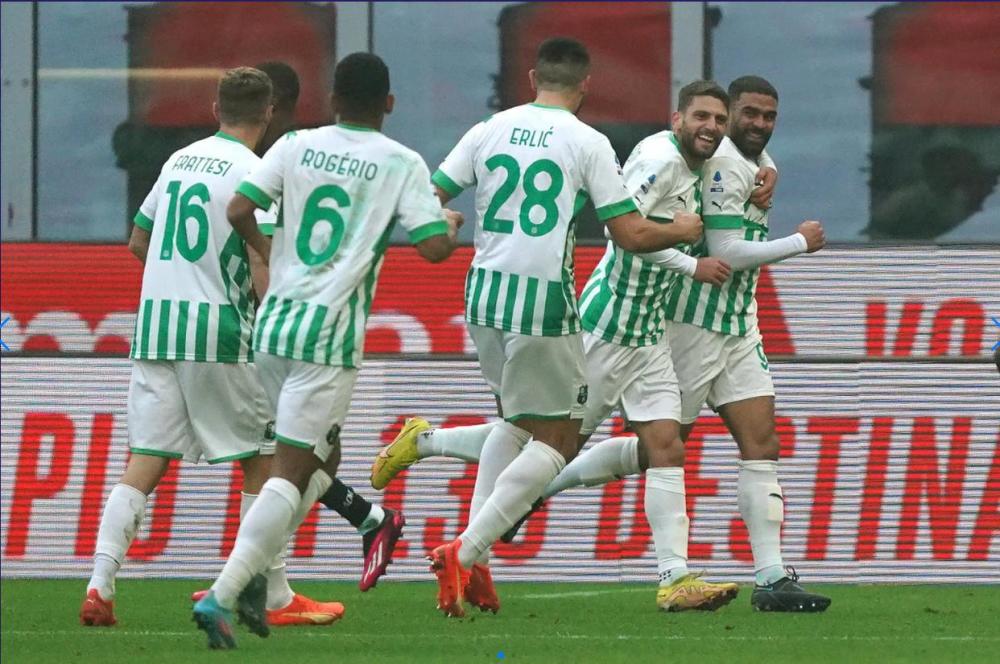  威尔逊点射建功诺丁汉森林主场爆冷平曼联