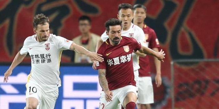  马赛主帅运筹帷幄，下半场变阵激活进攻端连进三球